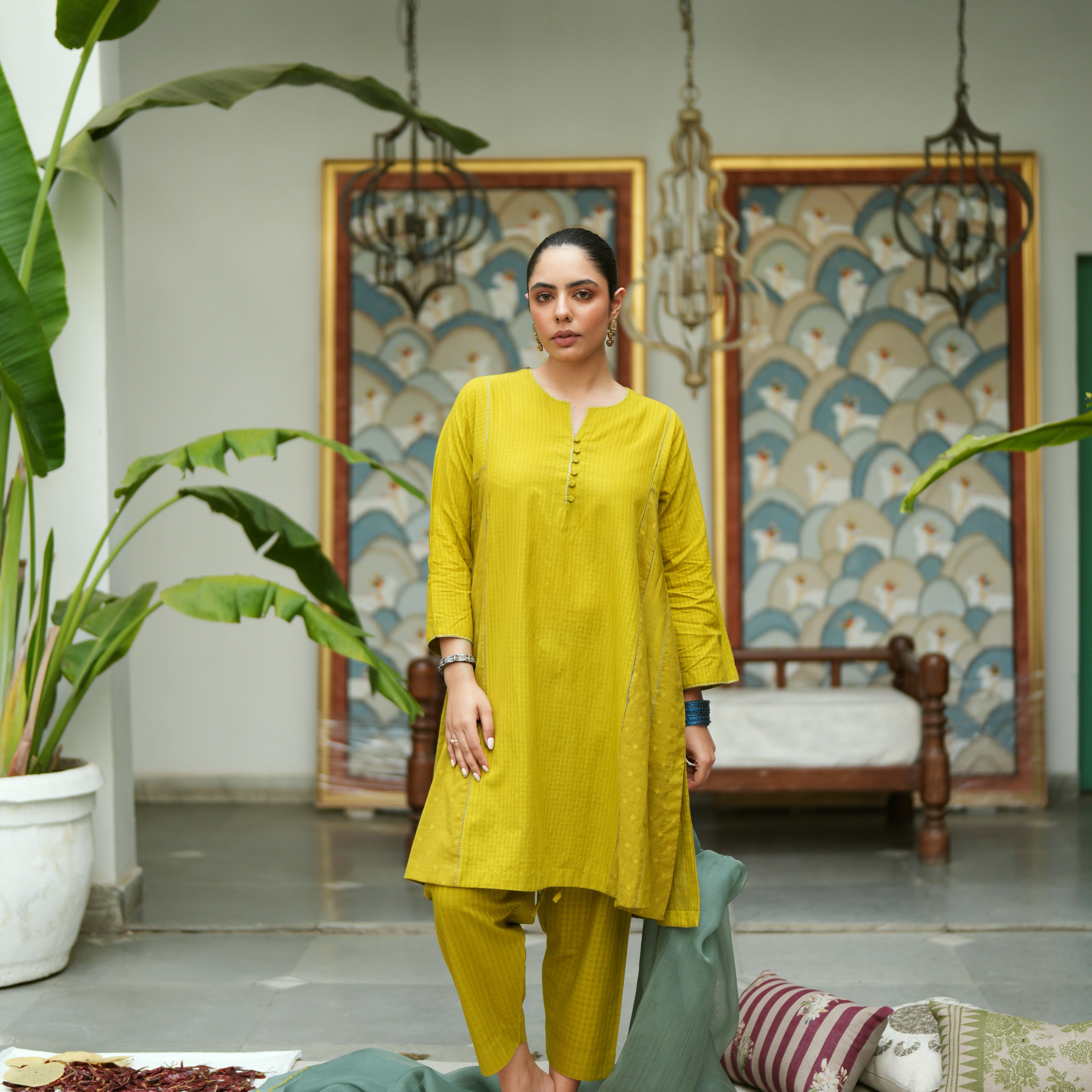 Anvaya Chartruese Ensemble