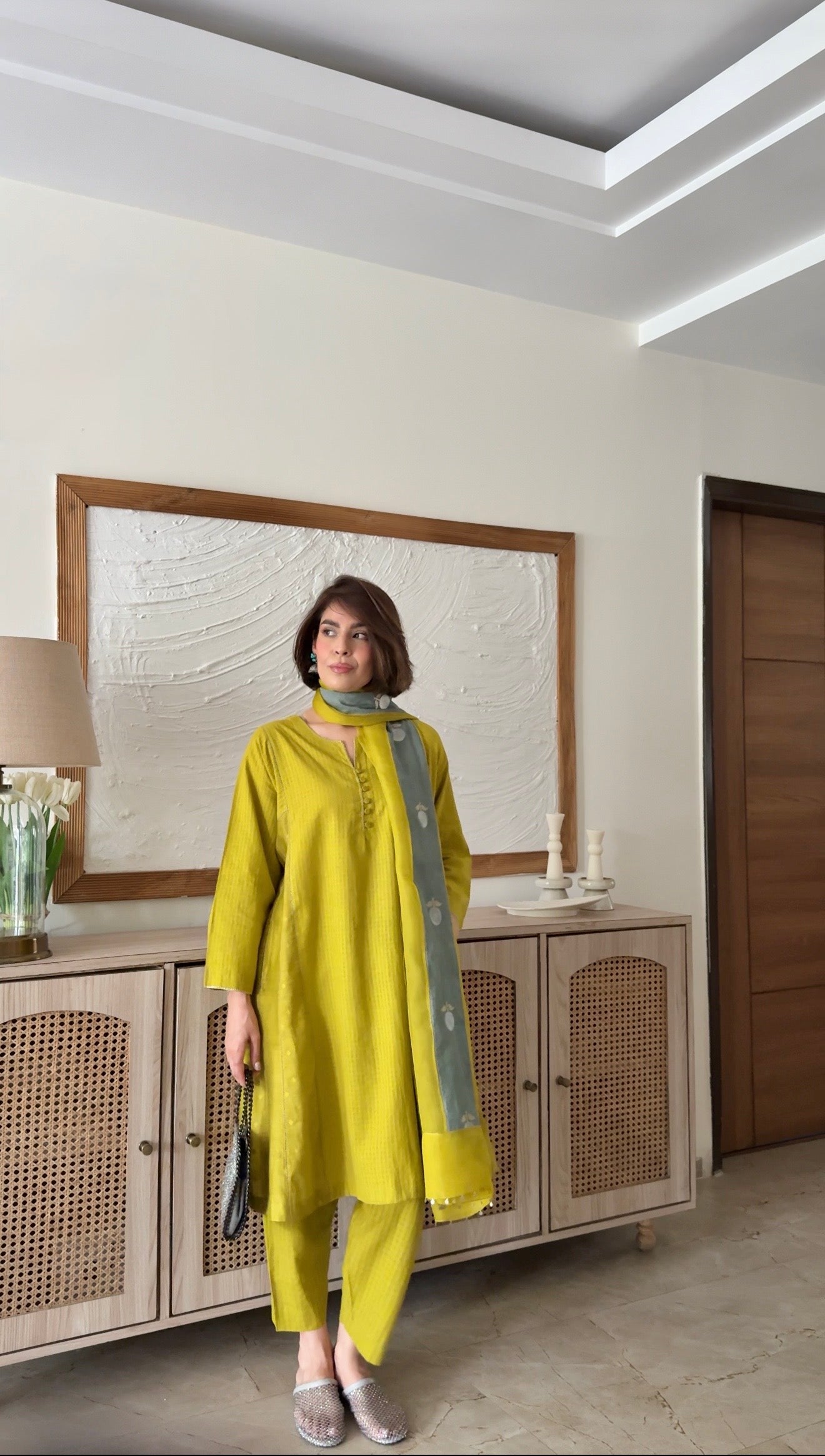 Anvaya Chartruese Ensemble